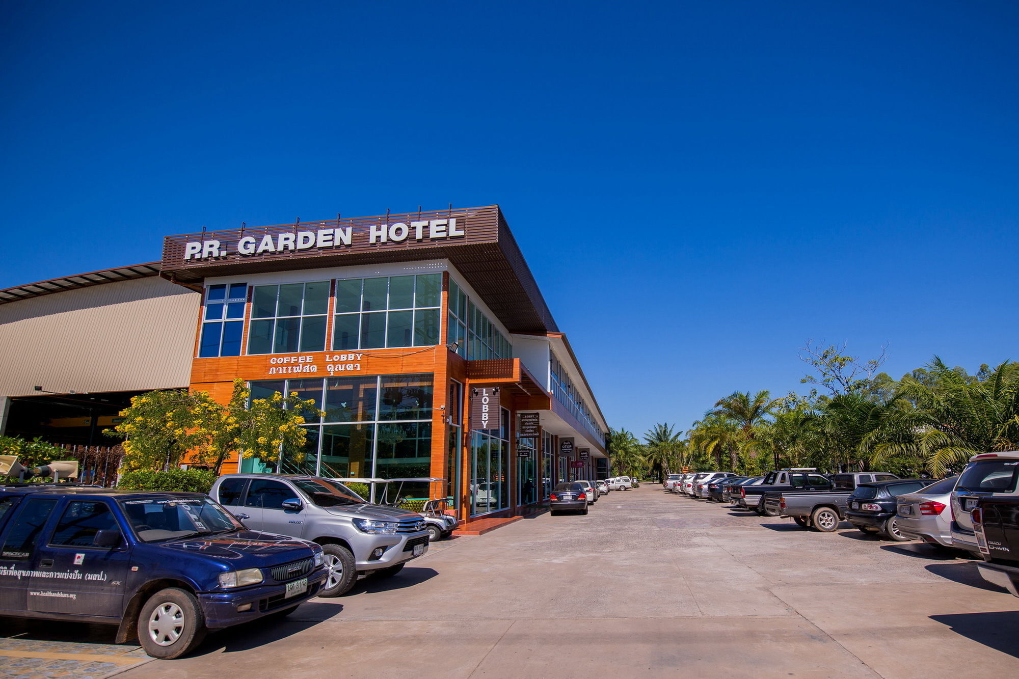 Baan Suan Khun Ta And Golf Resort Ubon Ratchathani Exterior foto