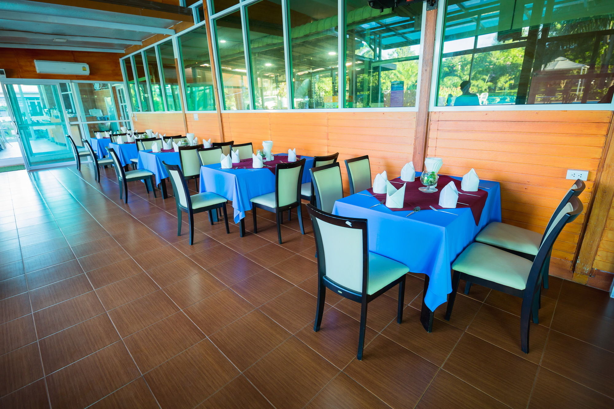 Baan Suan Khun Ta And Golf Resort Ubon Ratchathani Exterior foto